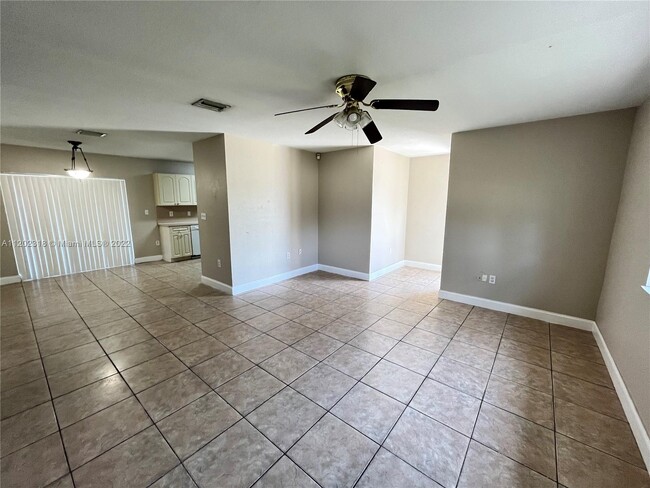 Photo - 222 SW 6th Ave