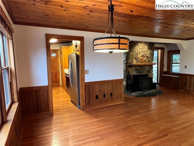 Photo - 157 Cliff Ln