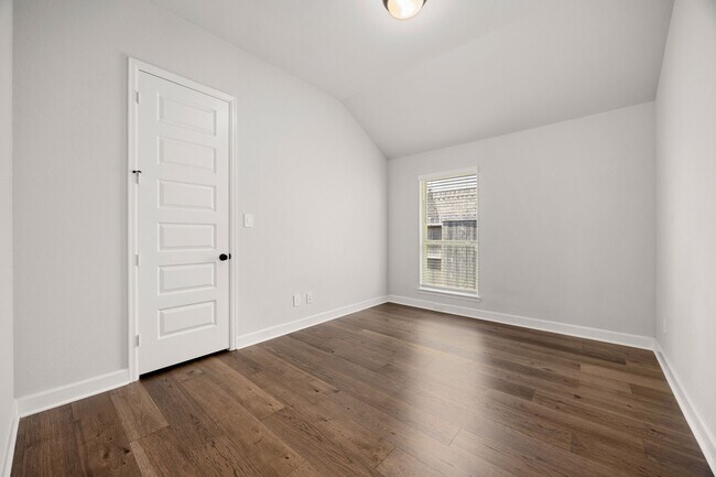 Photo - 2122 Germander Ln
