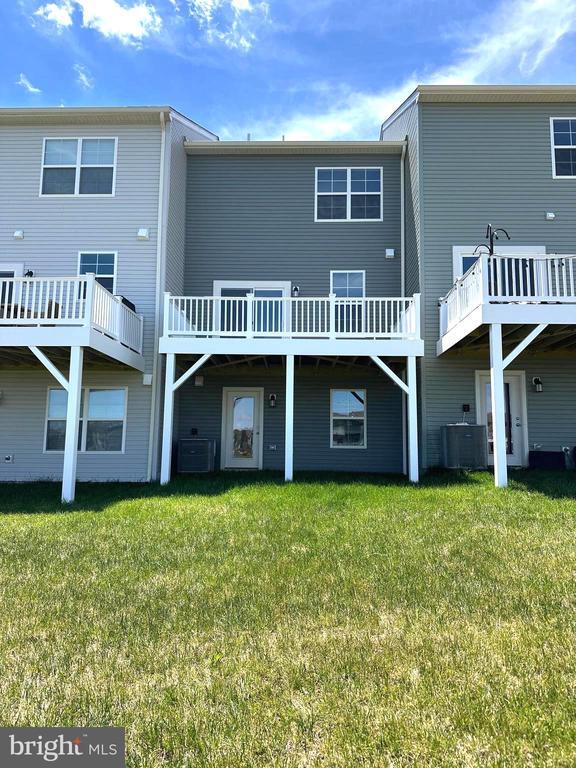 Building Photo - 439 Seeback Dr