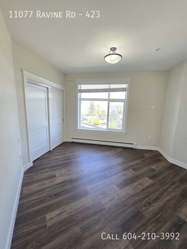 Photo - Modern Condo Near King George Unit 423