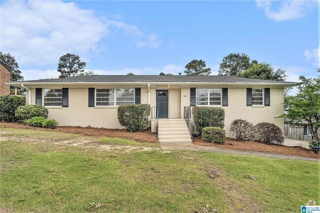 Building Photo - 3137 Woodhaven Dr Rental