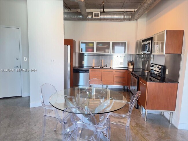 Photo - 10 SW South River Dr Unit 1607