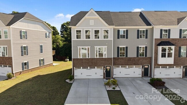 Building Photo - 2665 Grantham Place Dr Rental