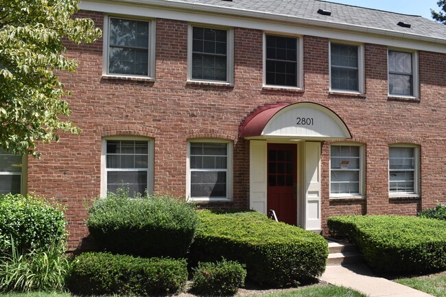 Building Photo - Cambridge Court Unit 101 Rental