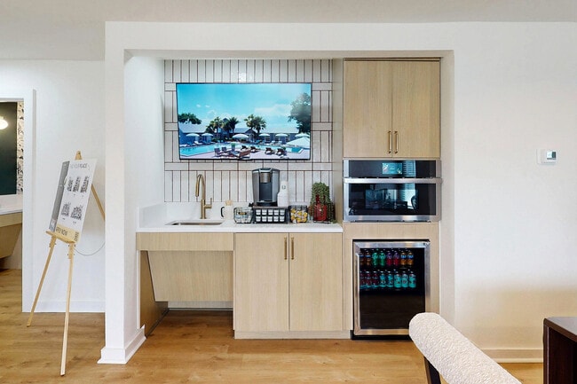 950 office_004 - The Jane at College Station