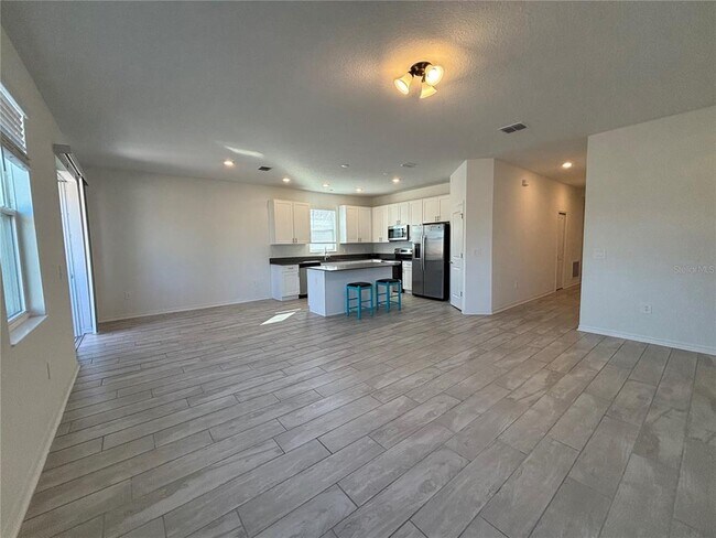 Photo - 724 Grove St