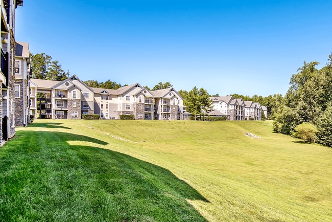 Overlooke at Simms Creek Apartments