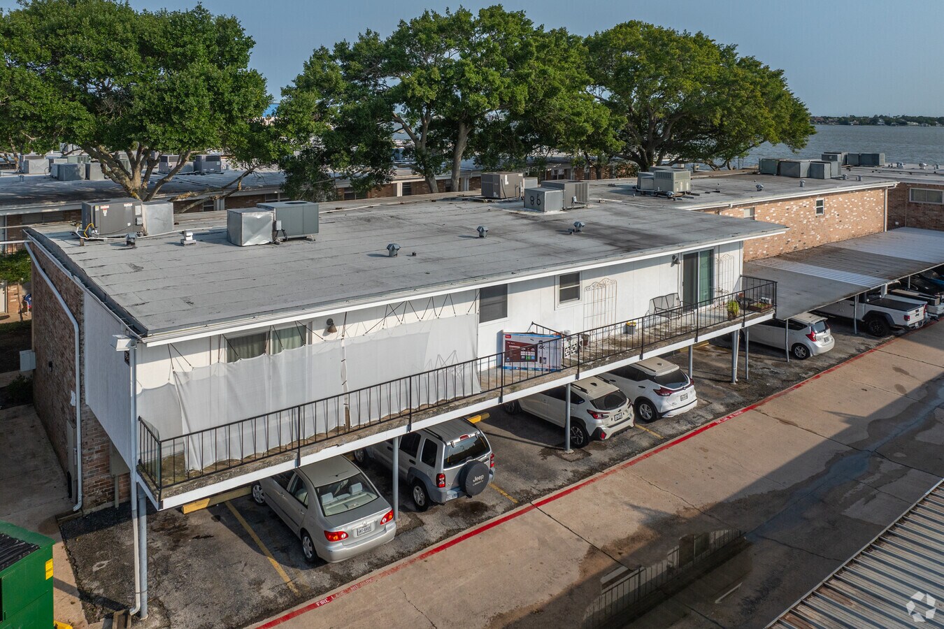 Photo - Natchez Landing