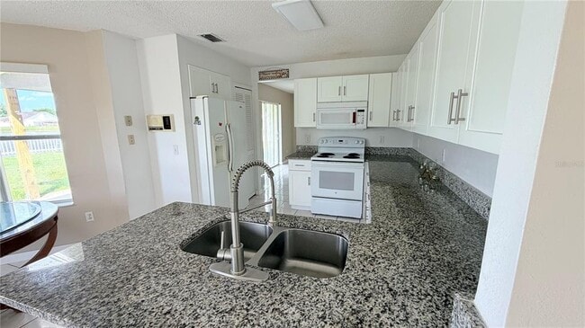 Photo - 3113 Fairfield Dr