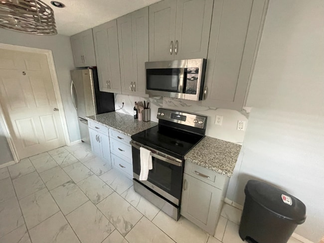 Photo - 14111 Wickersham Ln