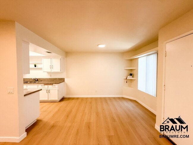 15000 Burbank Blvd Unit 103