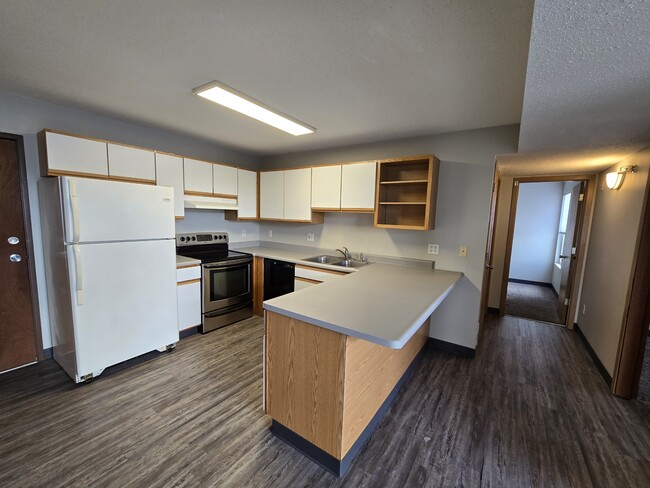 Building Photo - 60 Miller Ave SW Rental