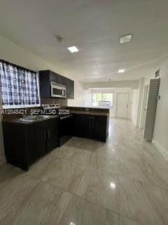 3411 NW 9th Ct