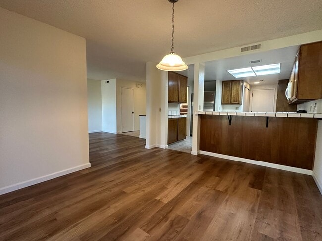 Photo - Bright and Spacious 2 Bedroom 2.5 Townhouse in Desirable Terrace Hills Community
