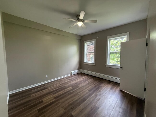 Photo - 1705 Sycamore St