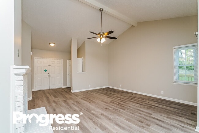 Photo - 103 Silver Maple Ct