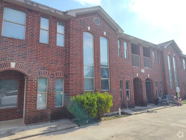 Building Photo - 1409 W Kiwi Ave Rental
