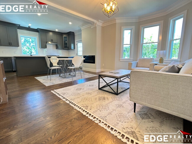 Photo - 240 Palfrey St Unit 1