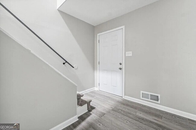 Photo - 1071 Oakland Ave SE Condo Unit C