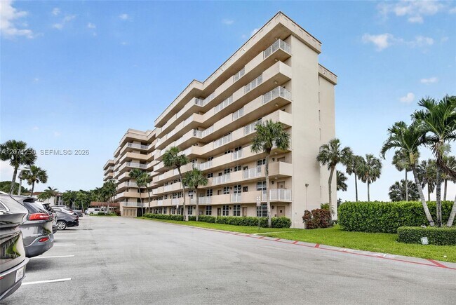 Photo - 250 Jacaranda Dr Unidad 703