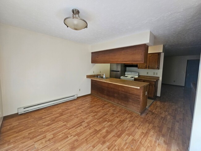 Photo - 4790 Sunnybrook Rd