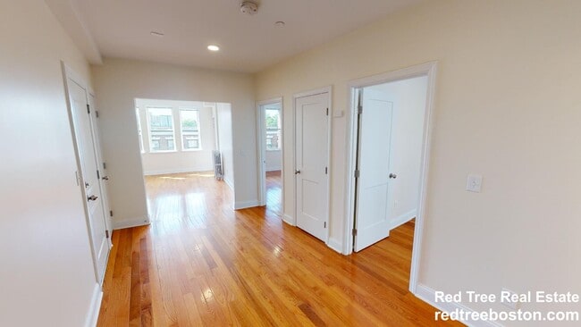 Photo - 123 Sutherland Rd Unidad L