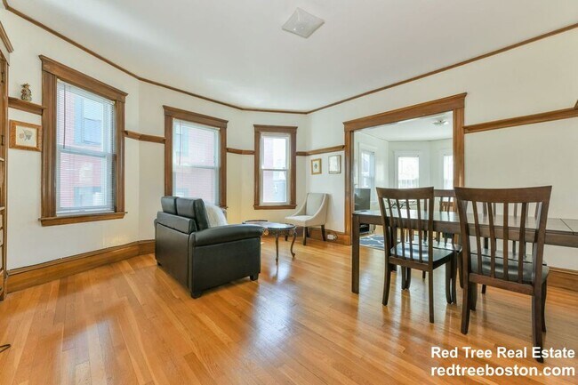 11 Parkton Rd Unit 1