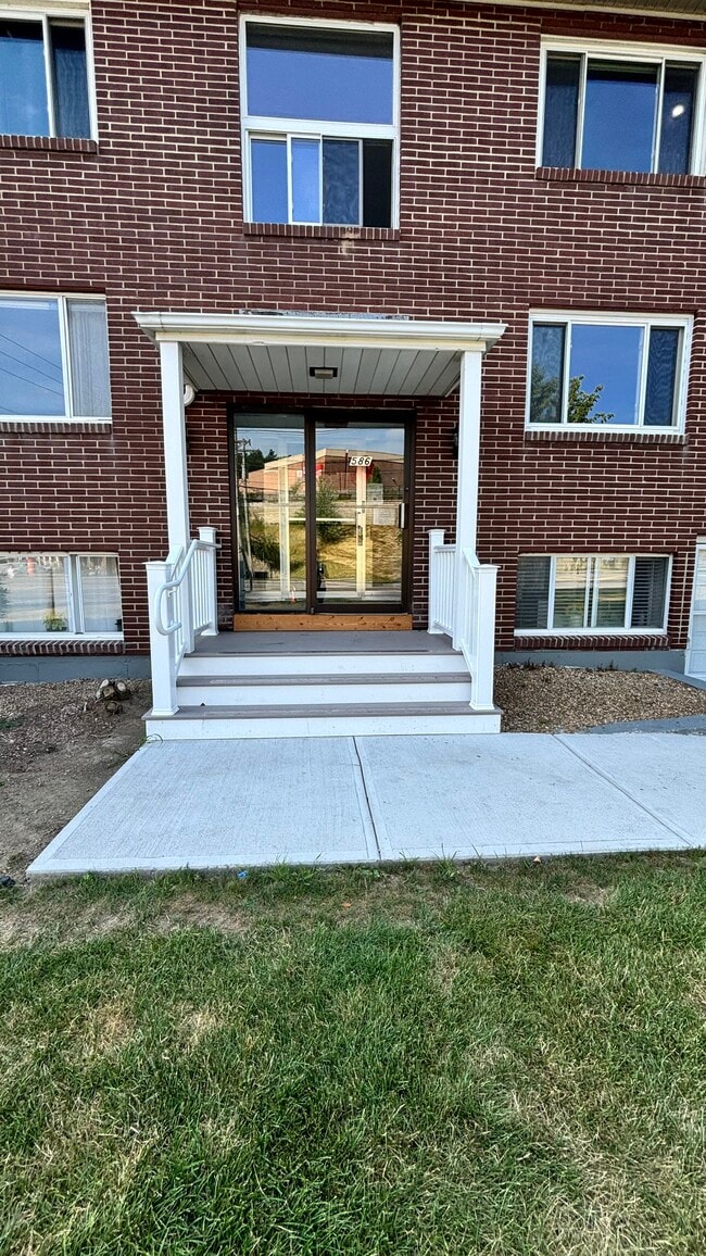 Building Photo - 586 Boston Post Rd E Unit 6