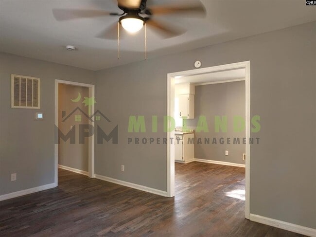 Photo - 120 Larchwood Dr