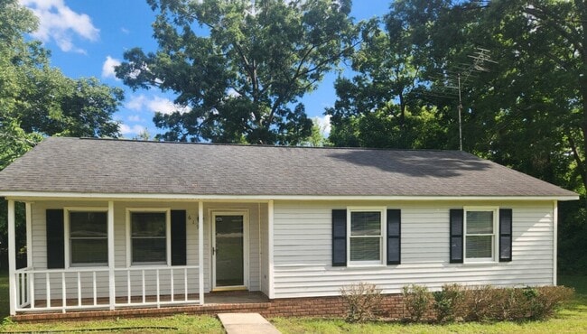 Building Photo - 619 Johns Creek Rd