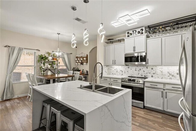 Photo - 62 Timberland Trace Way