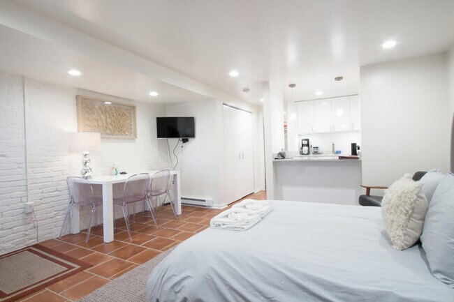 1712 Johnson Ave NW Unidad SI ID1238464P