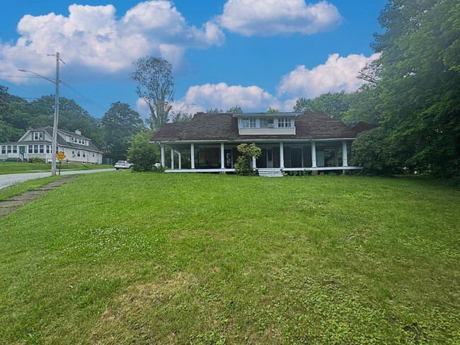 Photo - 111 Orchard St House