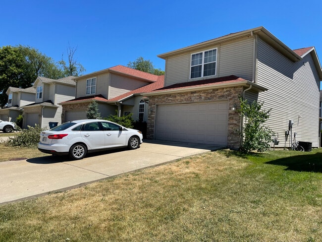 Building Photo - 2007 Halyard Ln