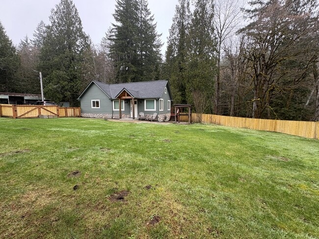 Photo - 1070 E McReavy Rd