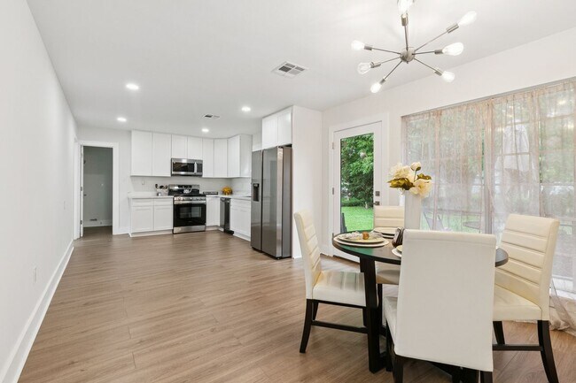 Photo - 839 Behrman Ave Casa