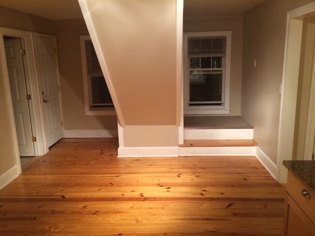 Photo - 31 Edwards St Unit 2nd fl