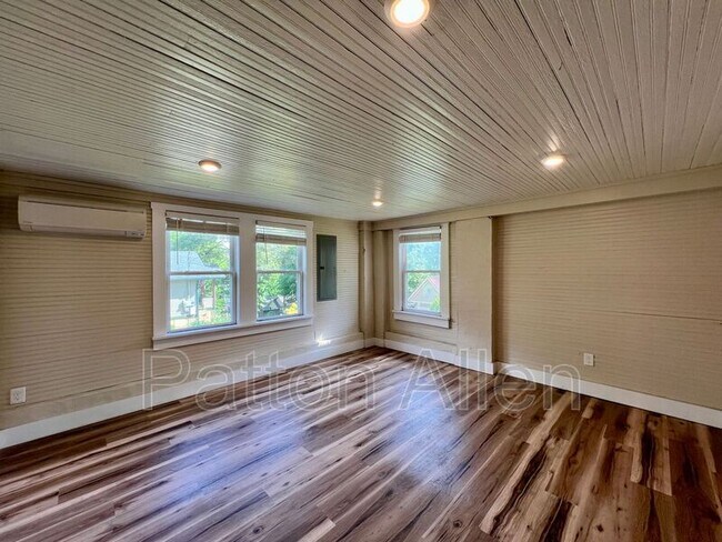 20 Rector St Unit 20A Rector