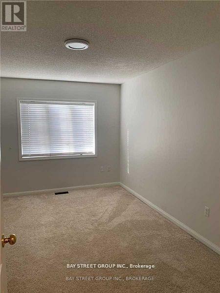 Photo - 615 Summer Park Crescent