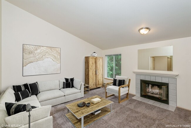 Landis Pointe
