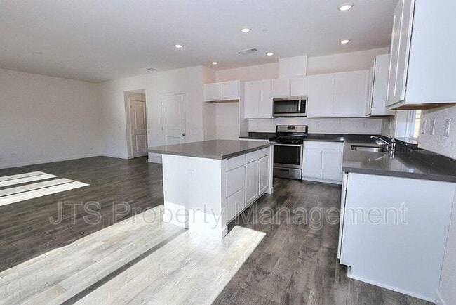 Photo - 716 Franklin St