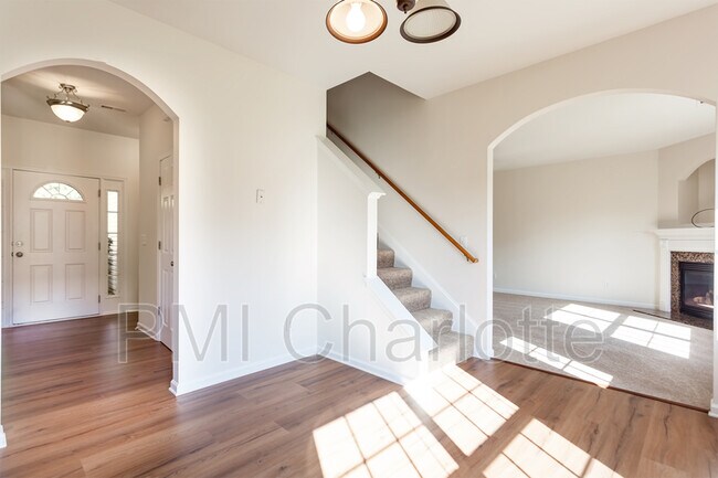 Photo - 2978 Clover Rd NW