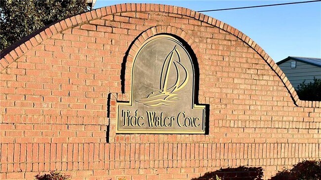 Photo - 6243 Shoreview Cir