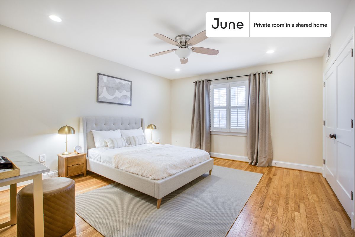 Private bedroom in 3 bed/2 bath Home - Private bedroom in 3 bed/2 bath Home