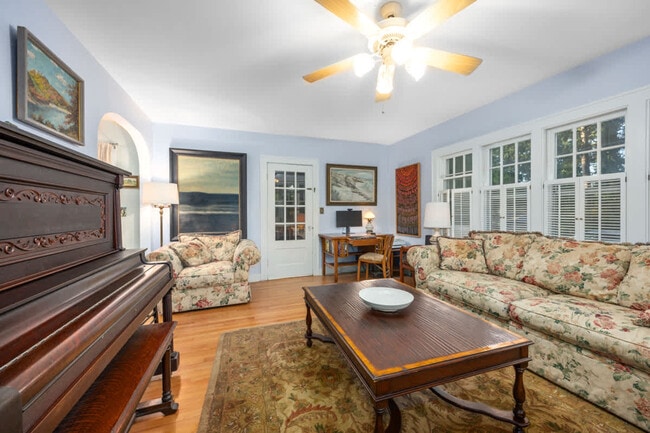 Photo - 630 Pleasant St Unidad ID1317409P