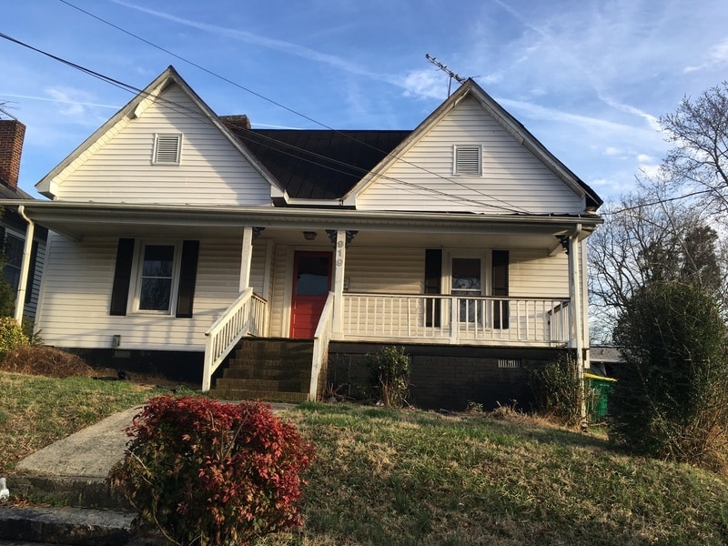 Photo - 919 N Church St