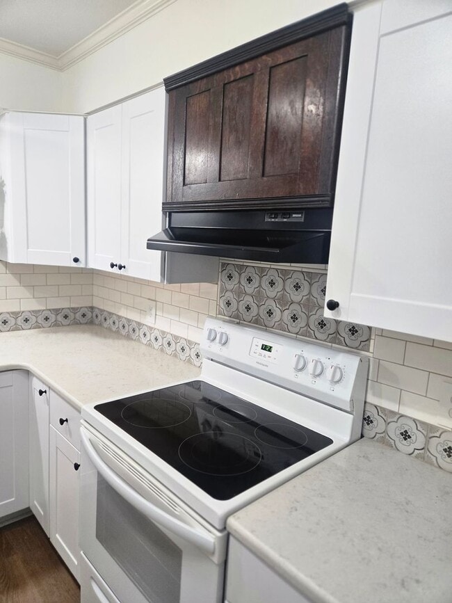 Photo - Lindley Park Rental!