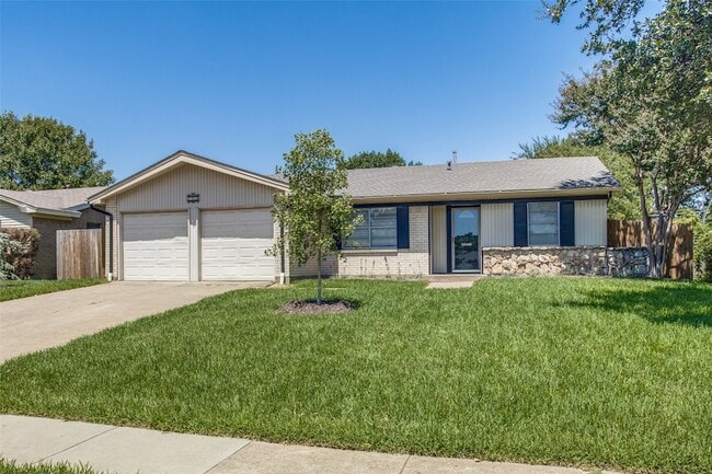 Photo - 702 Melrose Dr