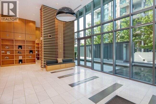 5728 Berton Ave Unit 301